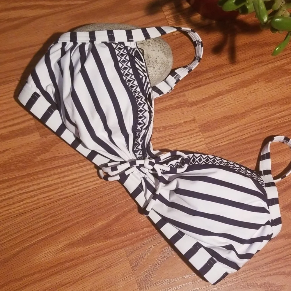 Lands end‎ swim top 4